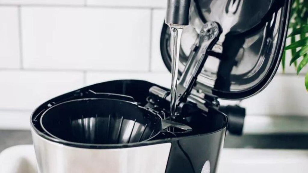 Start brewing cycle with fresh water